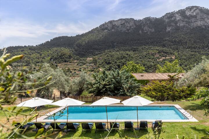 Honor – Rustic villa for up to 16 people gallery image 2