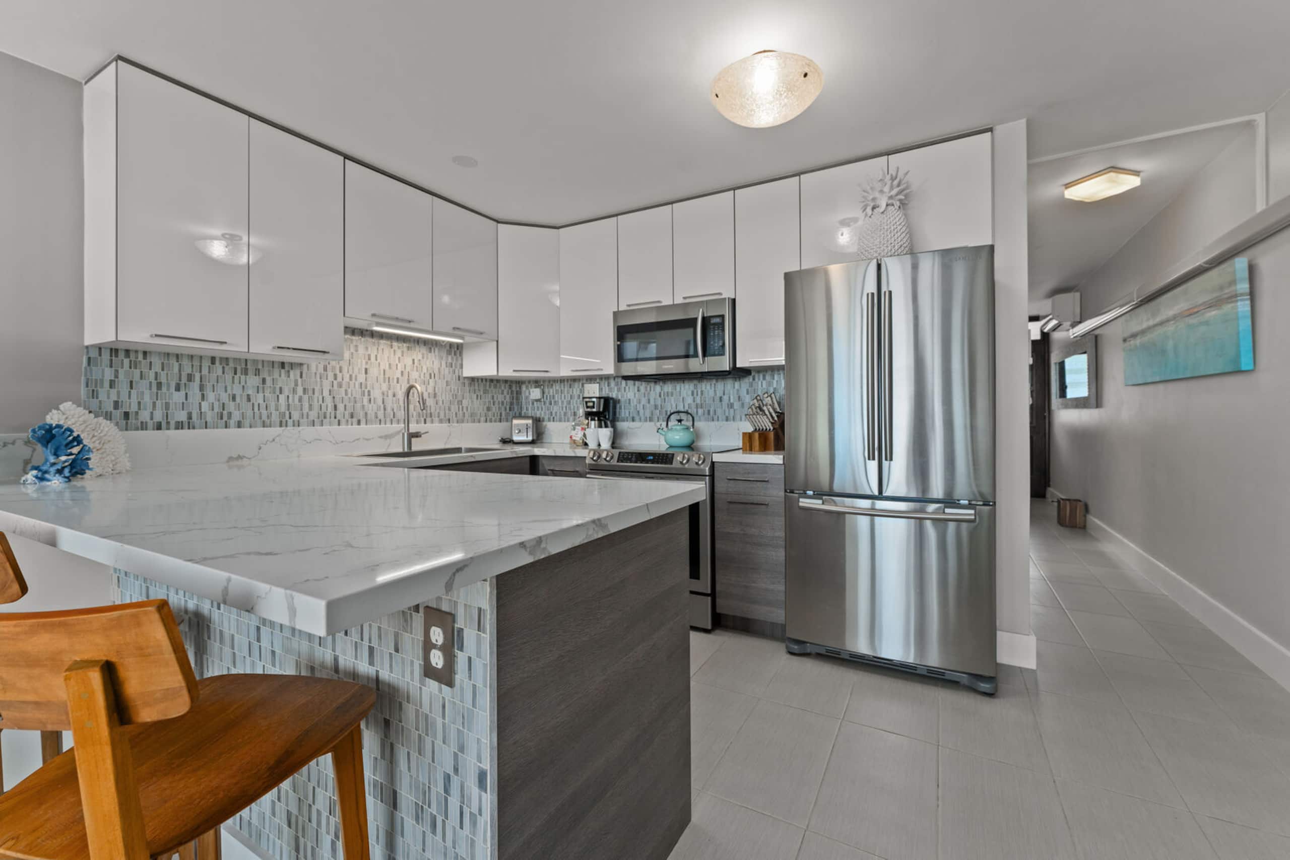 Oceanfront Paradise Remodeled Ground Floor HKOK119 - Image 5