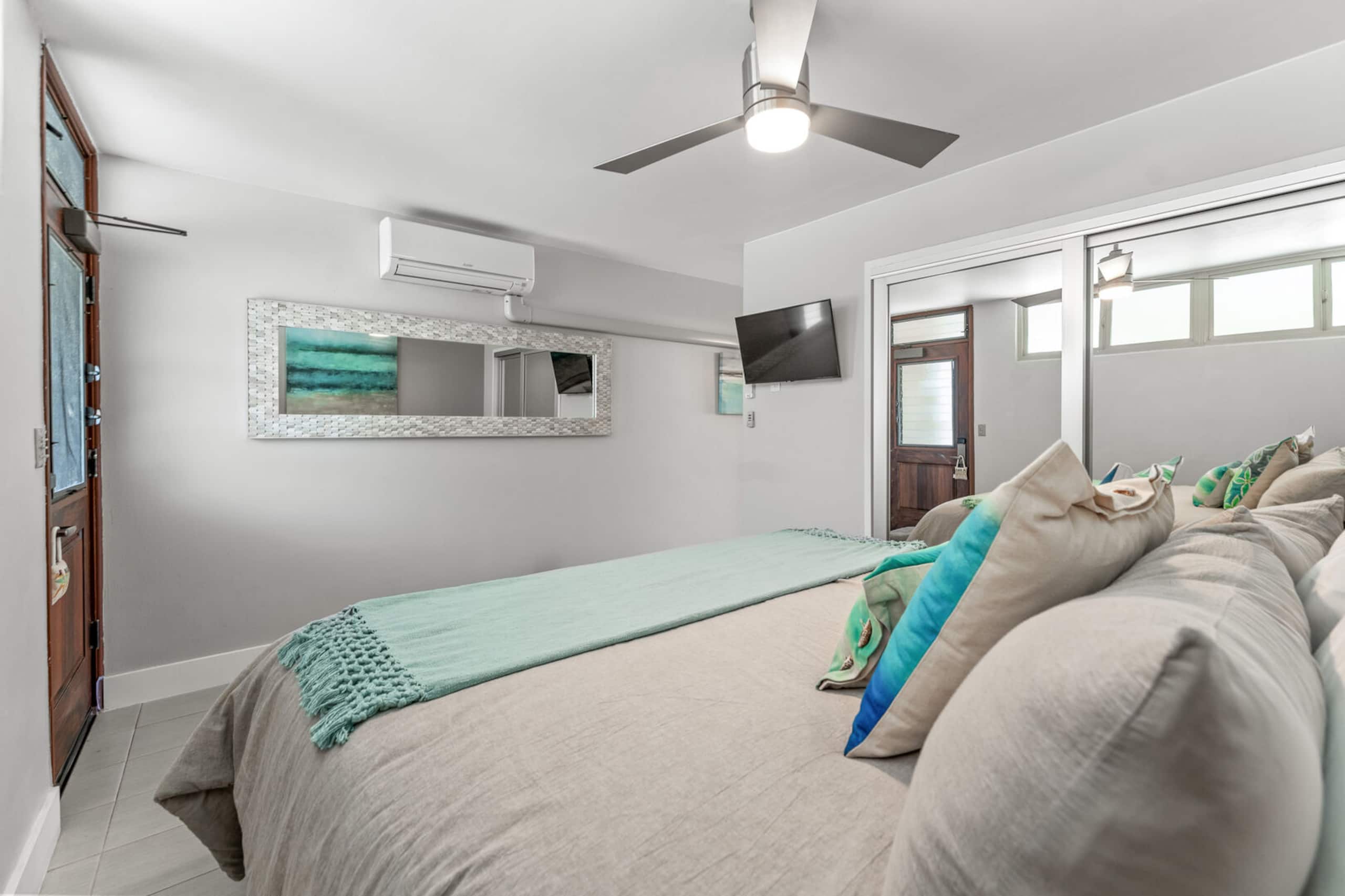 Oceanfront Paradise Remodeled Ground Floor HKOK119 - Image 18