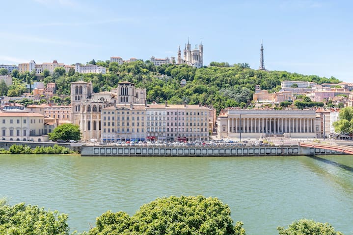 Panorama – Magnificent flat with breathtaking view