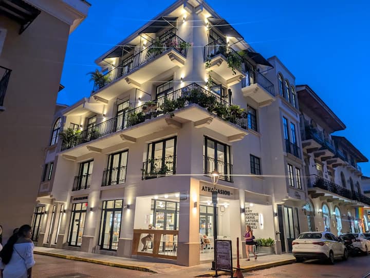Casa Lourdes By Acomodo@casco Viejo-large Groups - Panama