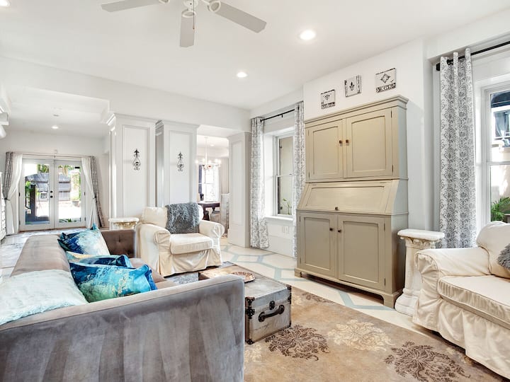 Cozy Garden Apartment | Heated Pool Access - Savannah