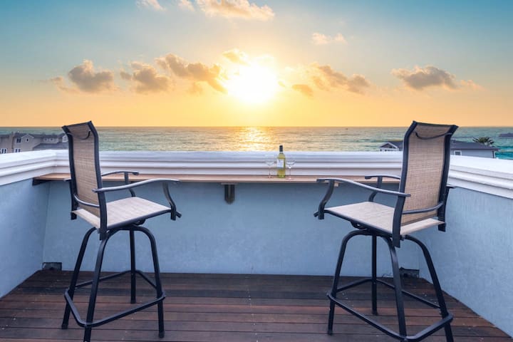 Miramar Escape! OceanView, RoofDeck & Steps2Beach