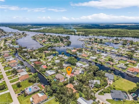 A Forest Pool Calloosaha River Retreat in Ft Myers