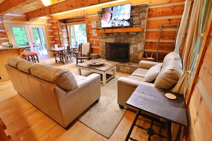 The Highland: Pet Friendly, Near Golf & Casino - Cherokee, NC