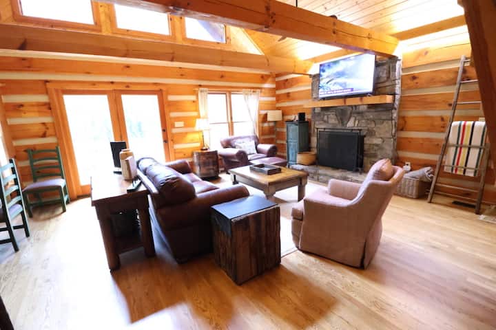 The Hilltop: 6 Minutes To Hiking, Casino & Golf - Cherokee, NC