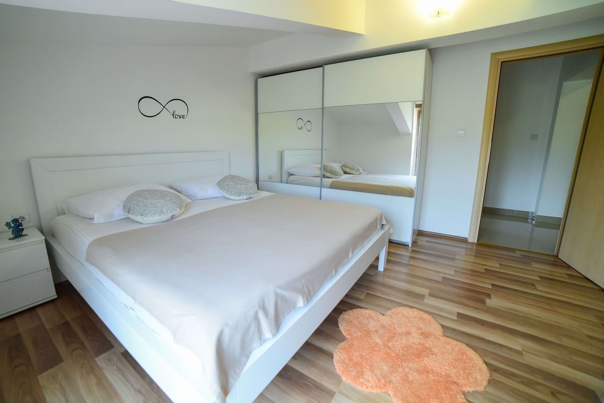 חדר שינה 1, שטח: 12 מ"ר