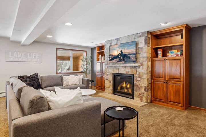 Lakefront Retreat: Sauna, Hot Tub, Firepit & More gallery image 4