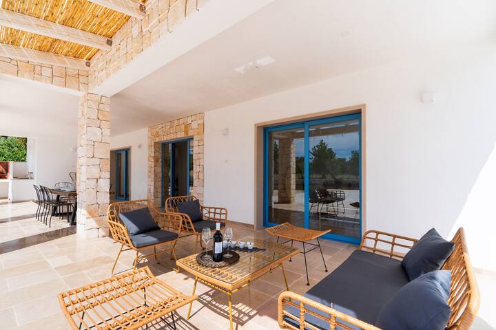 Villa di Uma by BarbarHouse gallery image 4