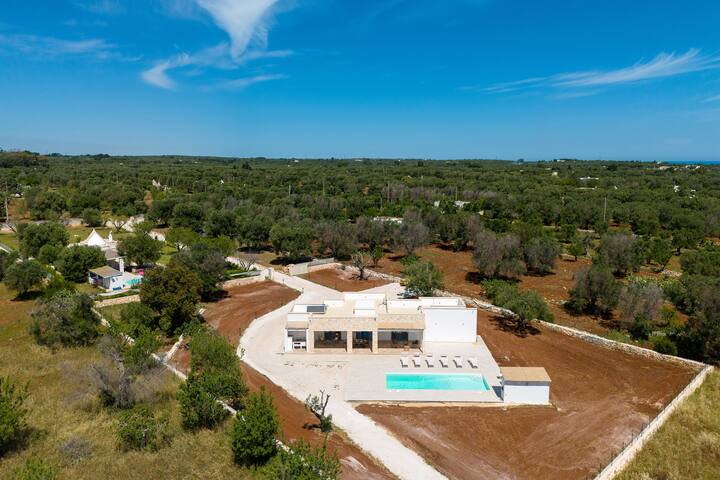 Villa di Uma by BarbarHouse gallery image 2