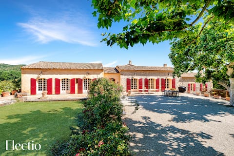 Large Bastide I Domaine Tour Campanets