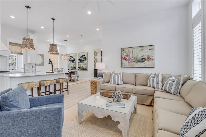 Sala de estar, primer piso. 