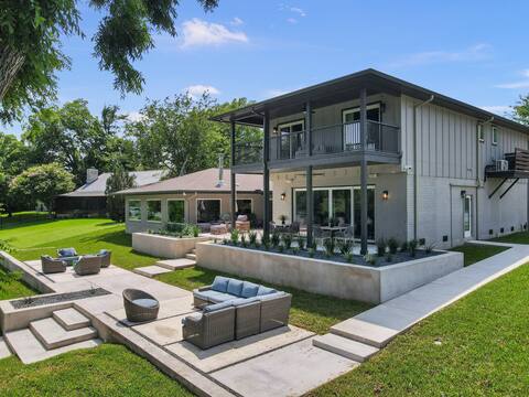 The Retreat on Lakeshore | Concierge Services