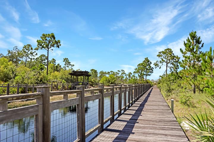 Pixies Paradise: Coastal Retreat & Active Escape - Mexico Beach, FL