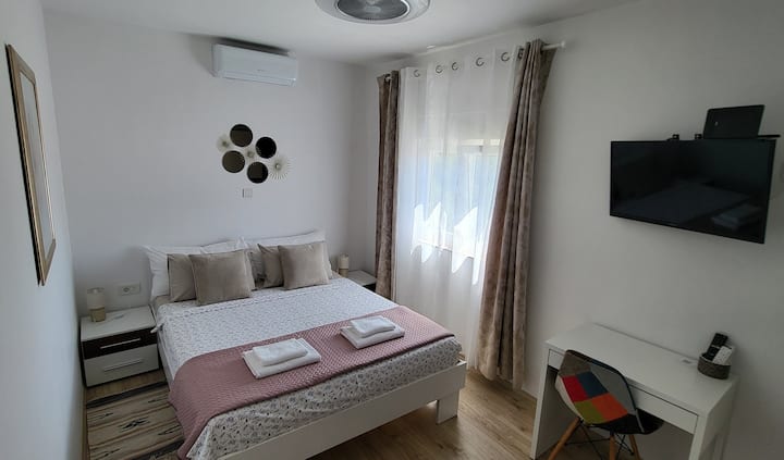 2. spavaća soba, površina: 12 m²