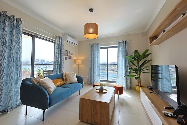 Seafront Beautiful 3 Bedroom With Balcony Kdou1-1 - Valletta
