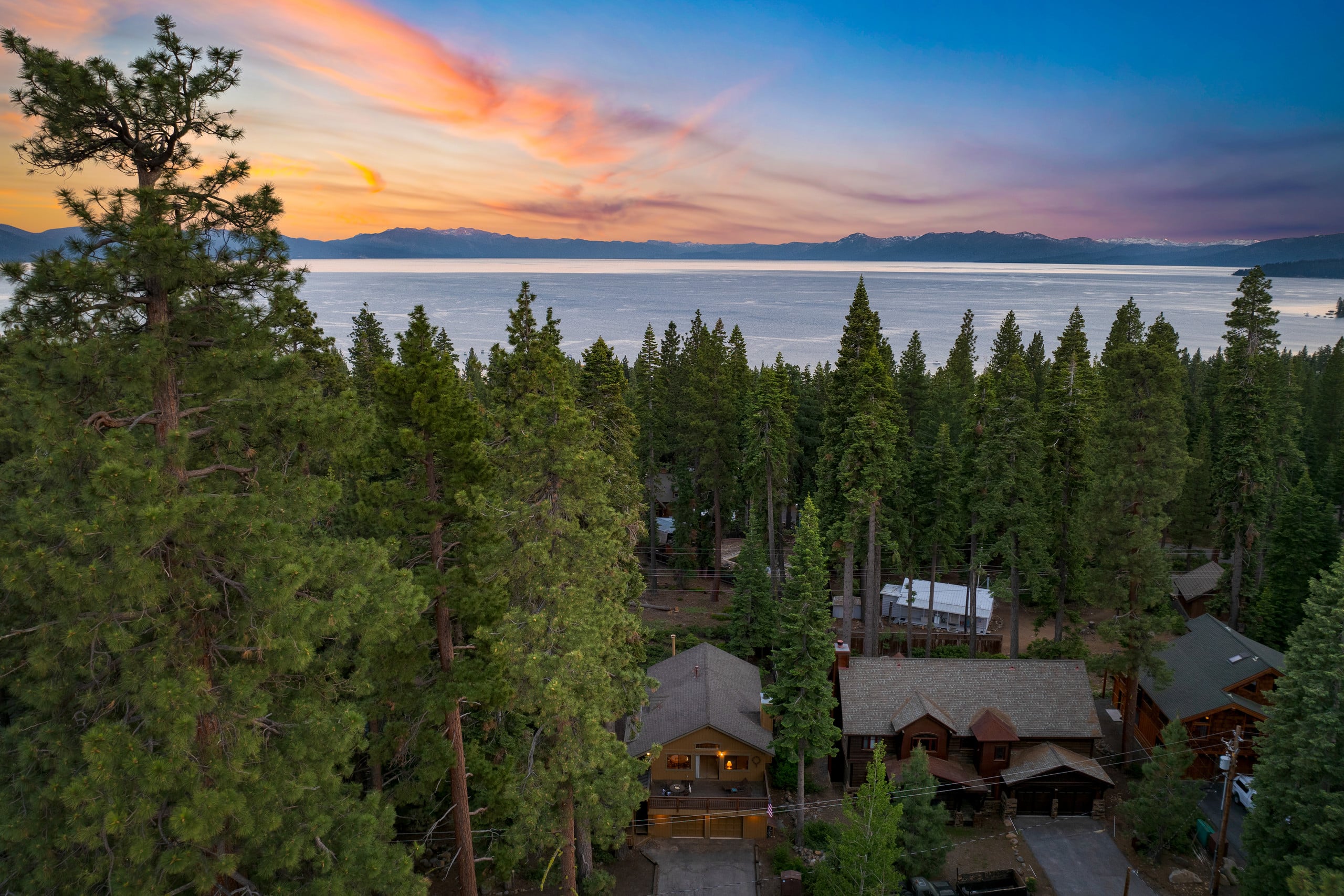 Wildwood Cabin, Hot Tub & Lake Tahoe 5 Min - Photo 43