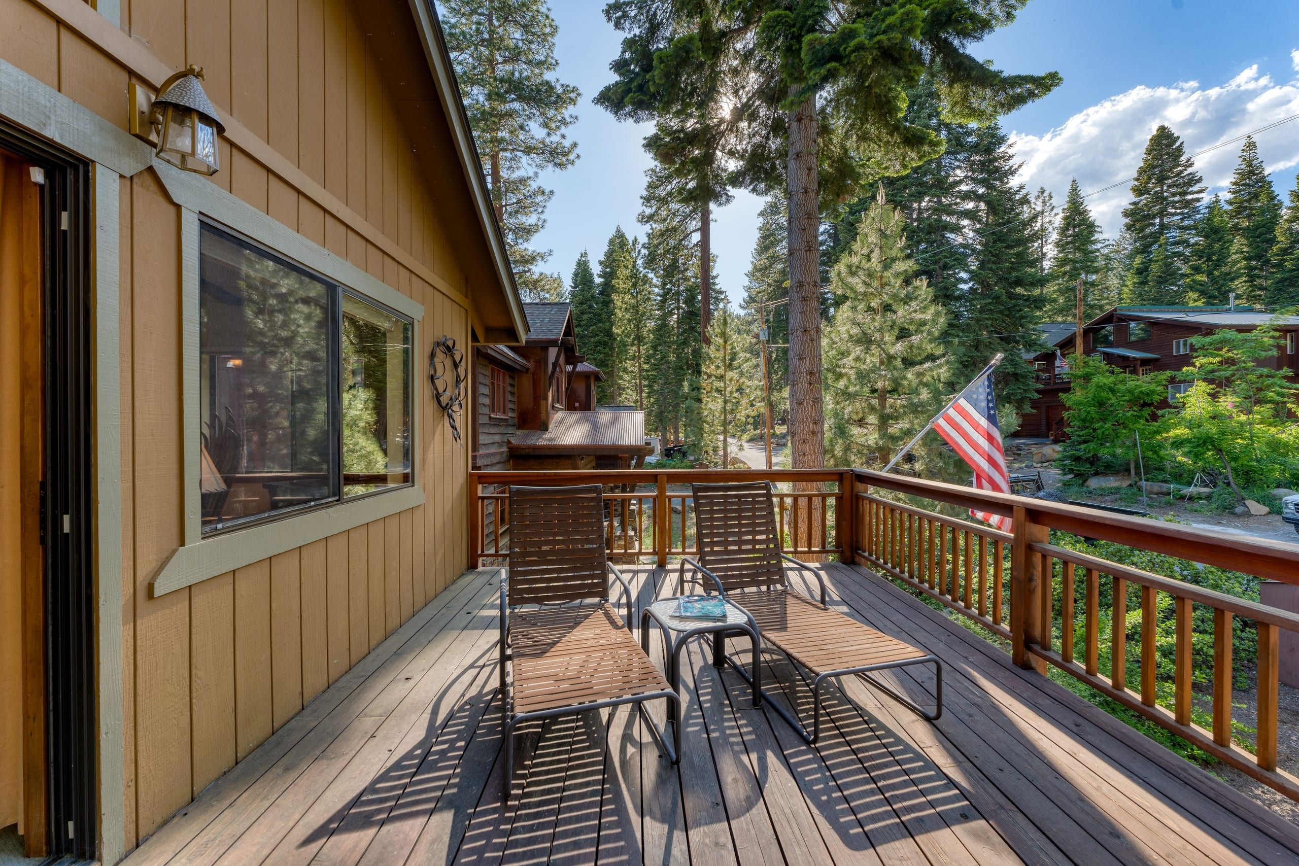 Wildwood Cabin, Hot Tub & Lake Tahoe 5 Min - Photo 37