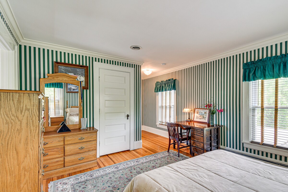 Geneva Vacation Rental w/ Vineyard & Lake Views!
