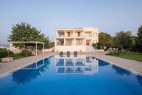 Fleur du Sud – Villa in Chania