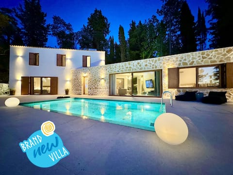 Domenico Morani Lux Villa Concept (heatable pool)