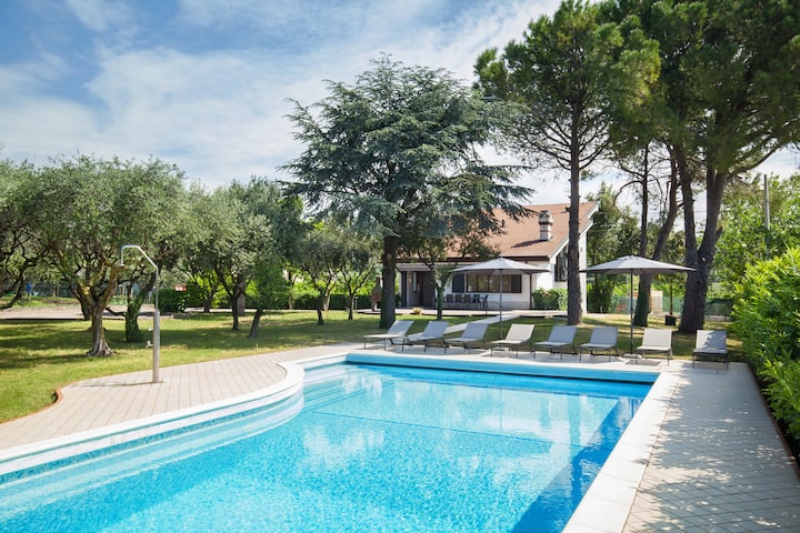 Villa Delle Coste With Pool - Garda