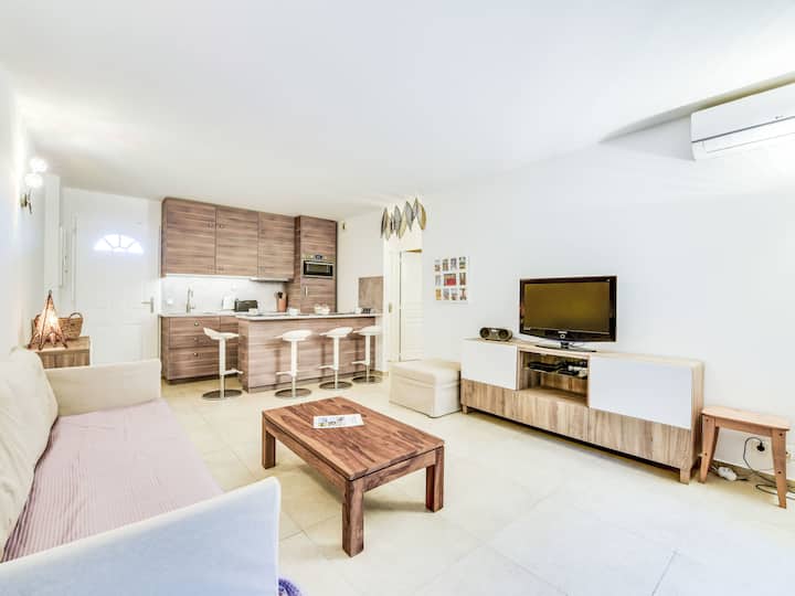 Le Jardin D'artemis By Interhome - Saint-Tropez