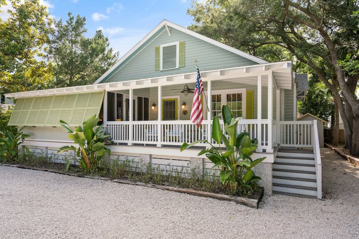 Weeke's Cottage - 1129 Ocean Blvd - Brunswick, GA