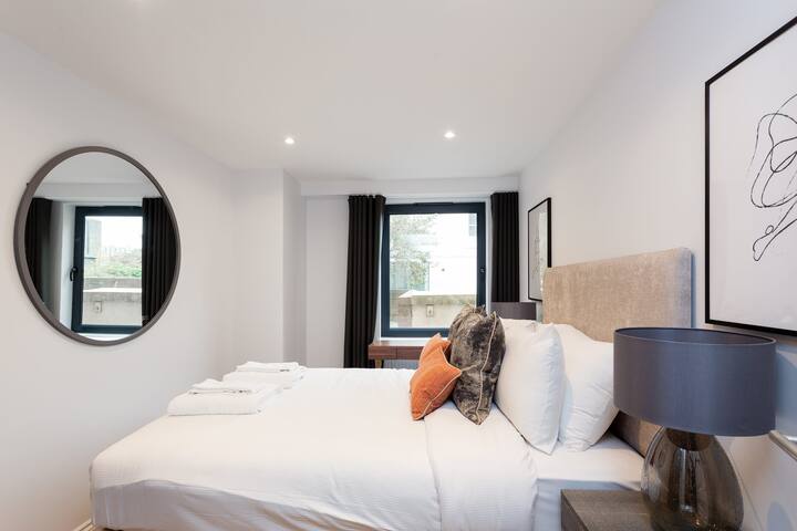 Beautiful 2BD Apartment near Kensington gallery image 5