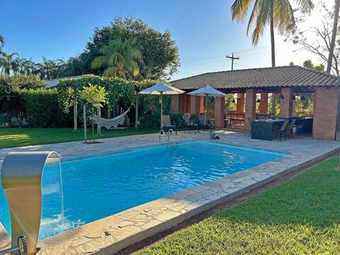 Charming Refuge with Pool near Hot Park