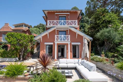 Splendid Villa in Saint-Jean-Cap-Ferrat