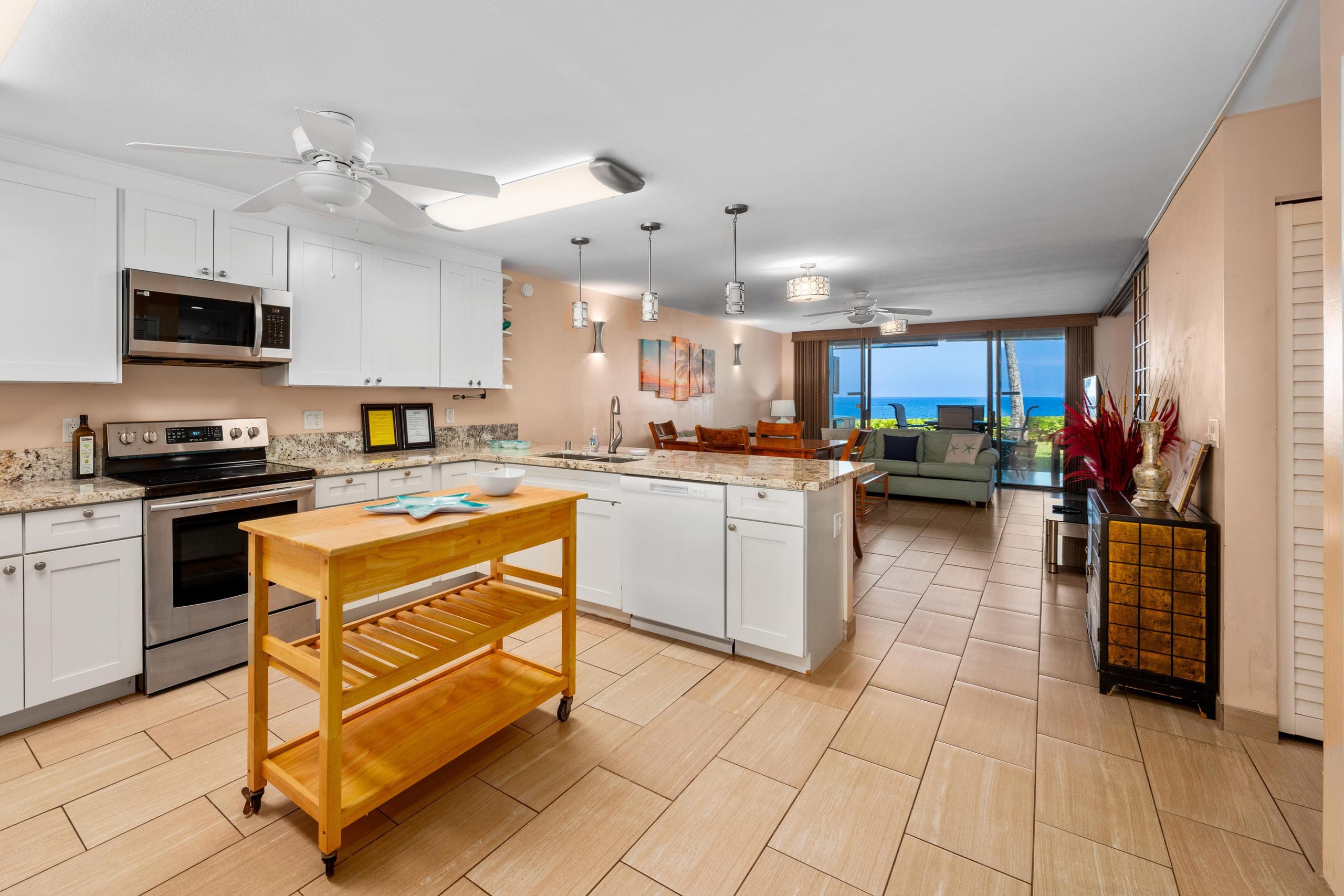 Kona oceanview 2br coastal condo summer deal - Photo 6