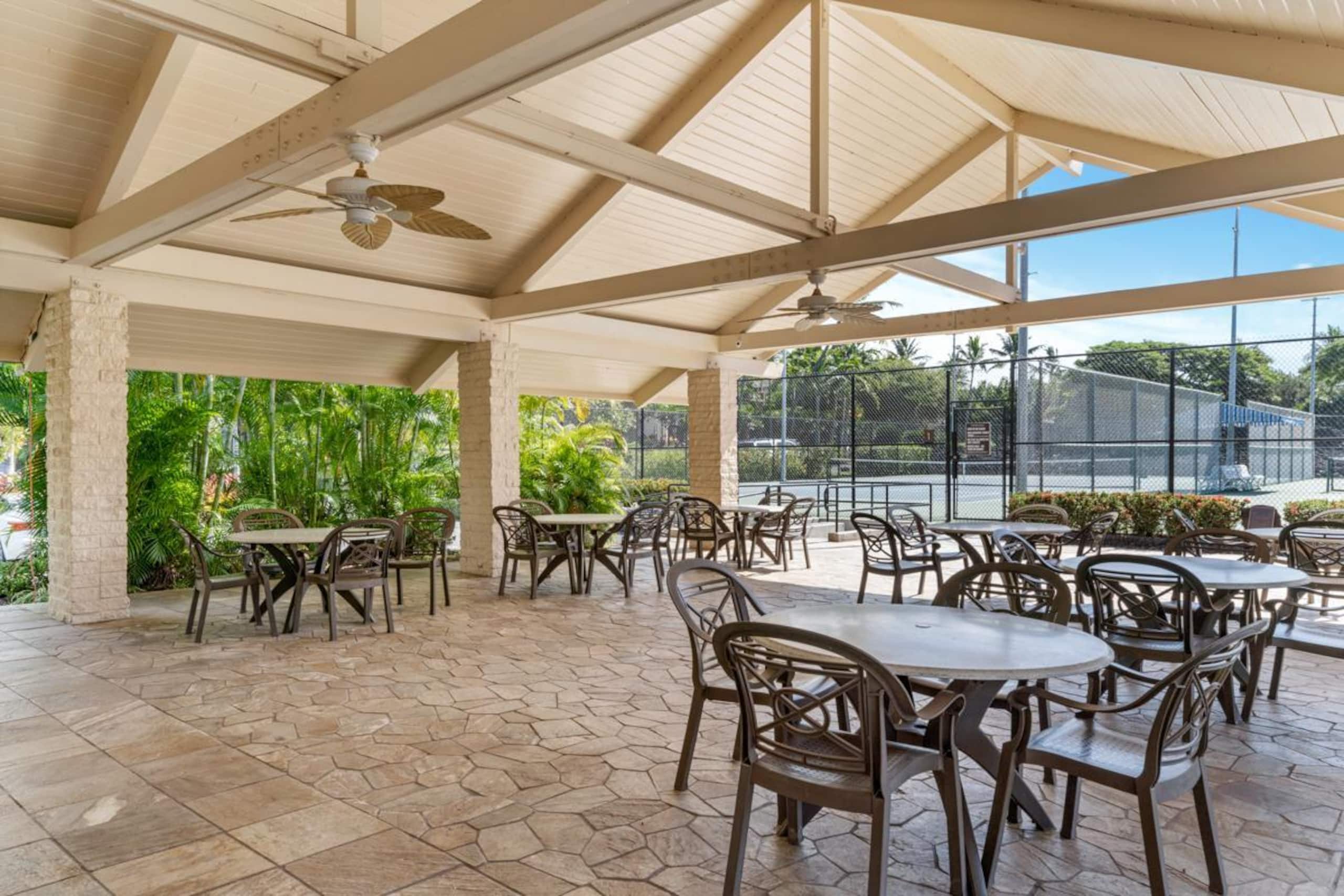Kona oceanview 2br coastal condo summer deal - Photo 28