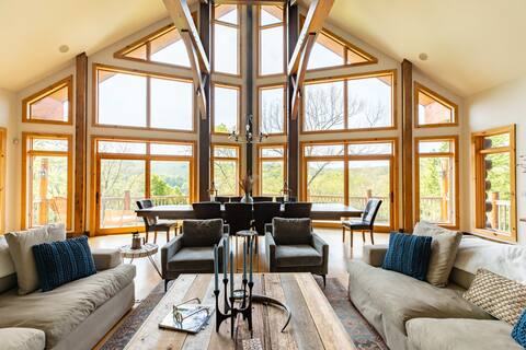 Doodletown Lodge & Cabin: Pool, Tennis + Pickle+