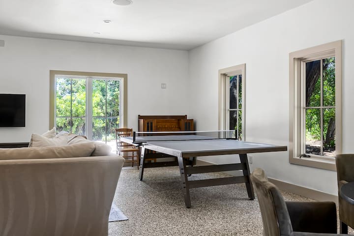 Cabins on the Lake | 5BR | Boat Dock | Firepit gallery image 3