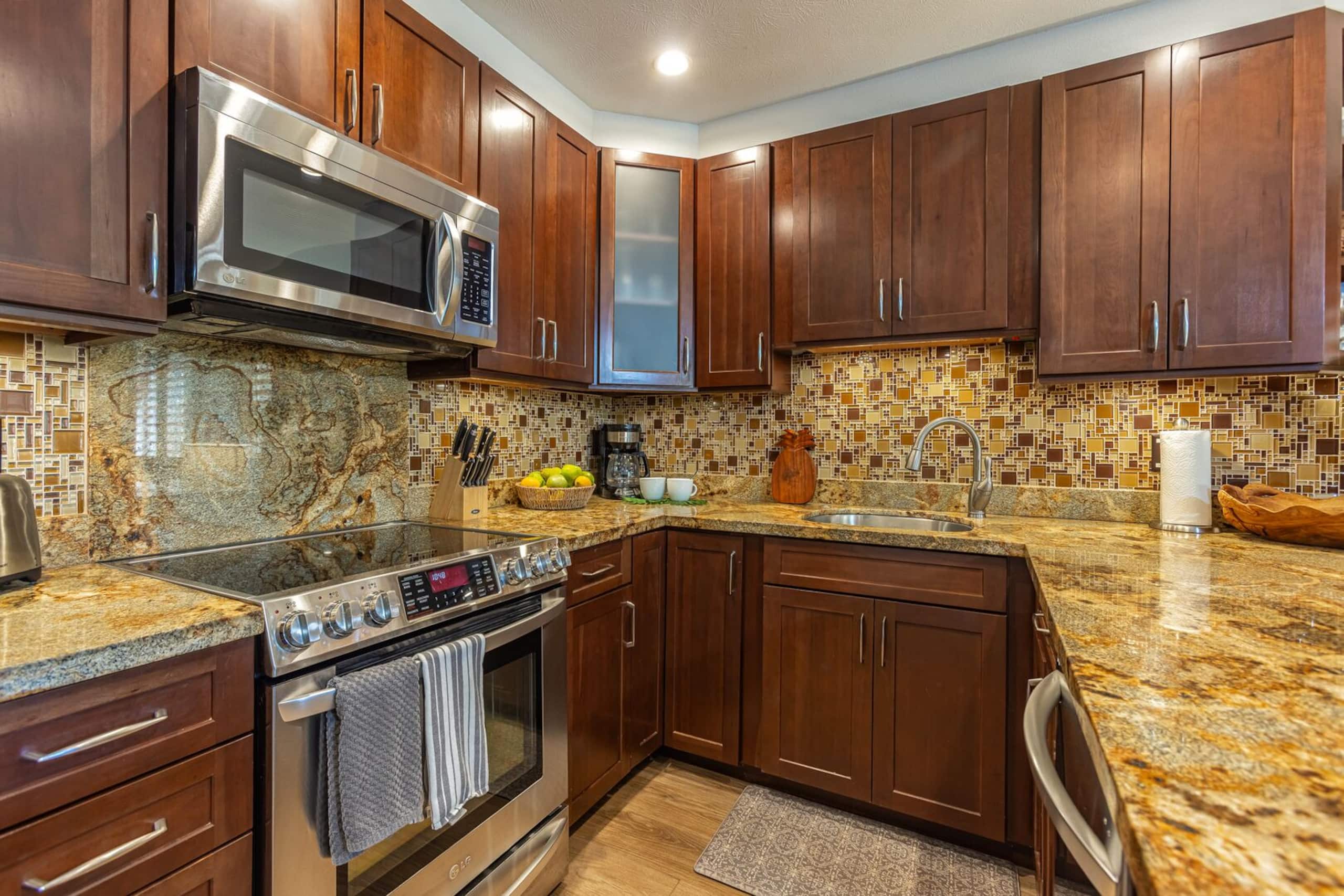 Condo in Kihei · ★4.9 · 1 bedroom · 2 beds · 1 private bath - Image 10