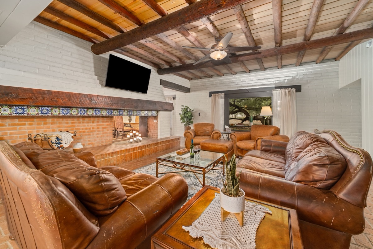 Large Families, Resort-Style Pool • Solana #5 - Houses for Rent in Tucson,  Arizona, United States - Airbnb