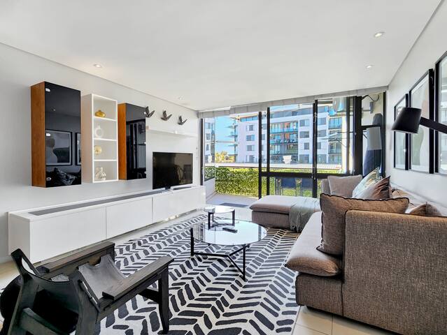 Spacious Family Duplex with pool gallery image 3