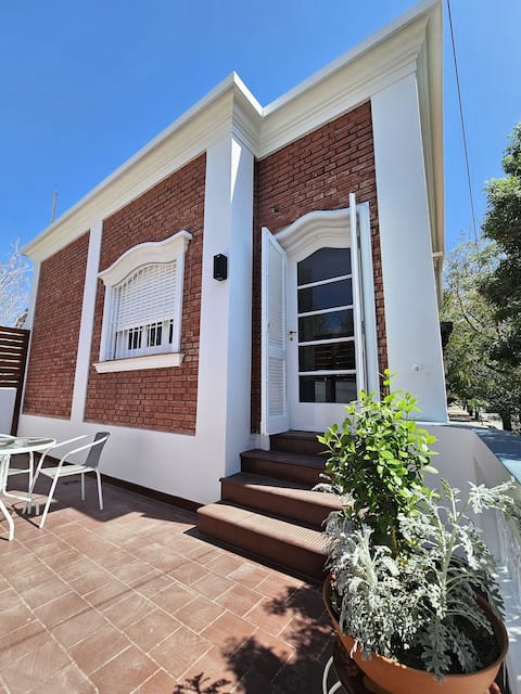 Well-equipped apartment/2min.centro/terraza/AC/WIFI