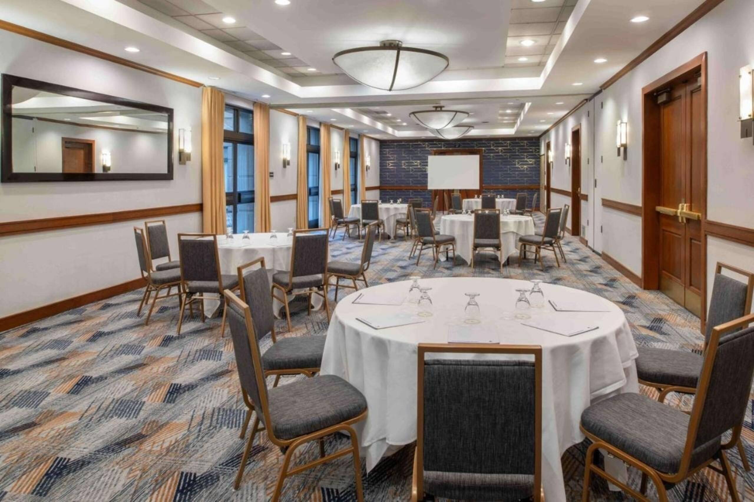 King Room Near Kezar Life Sciences SAN - Photo 12