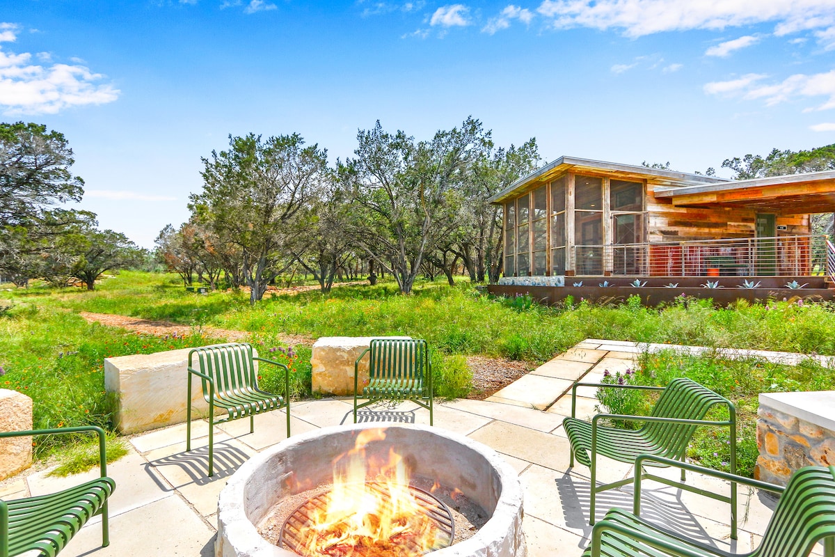 Wild Candy Farm - Breezeway Haus - Houses for Rent in Wimberley