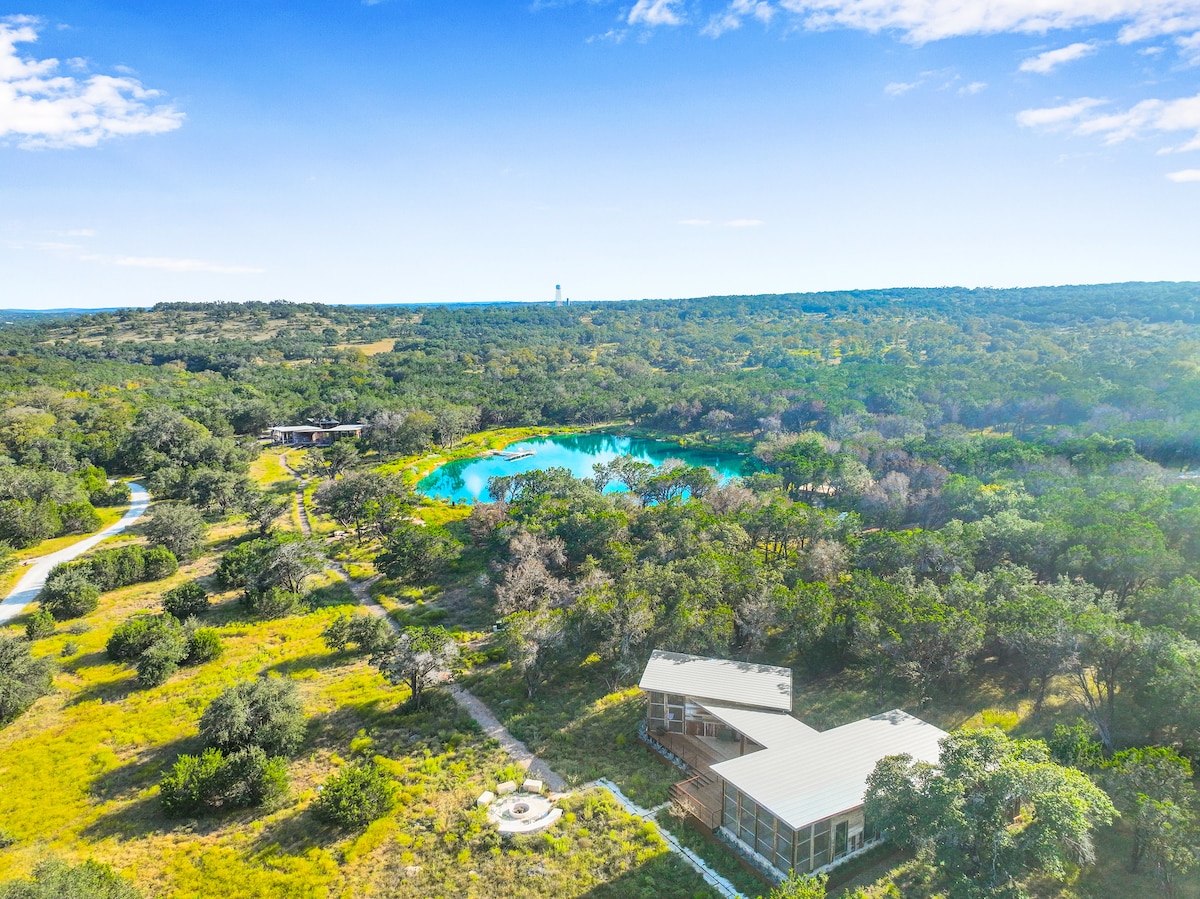Wild Candy Farm - Breezeway Haus - Houses for Rent in Wimberley