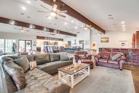 Near Disney: 'T'morrow's Grand Getaway' w/ Dock!