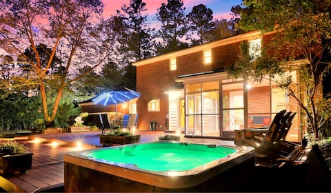 Masters • Hot Tub • GameRoom • Backyard