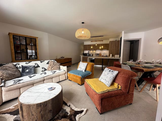 Agence De Vars managed Airbnb listing 2