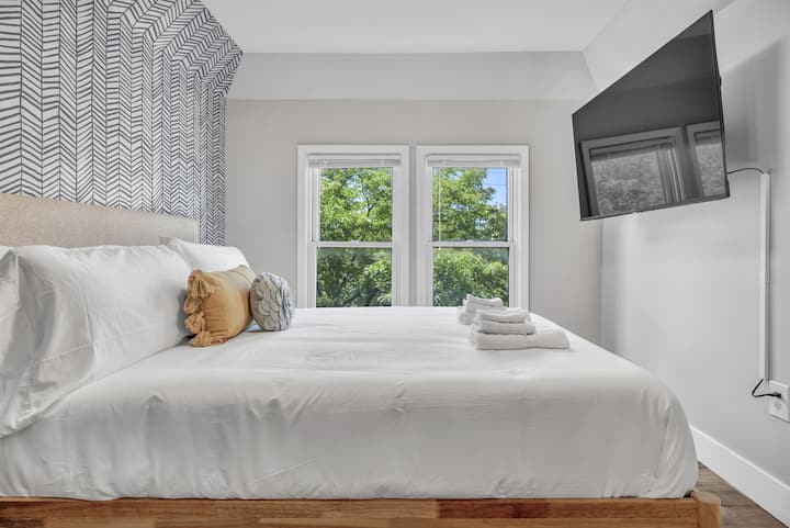 这间标准双人床卧室是真正的避难所