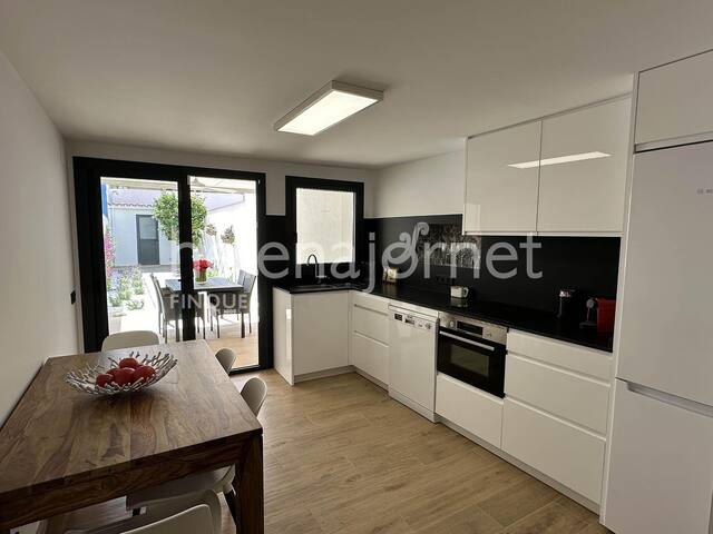 Renovated house with patio just a few minutes from gallery image 4