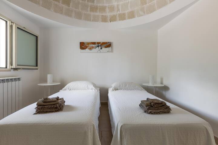 Trullo Lui di Borgo Paoli by BarbarHouse gallery image 5