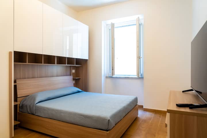 Schlafzimmer 1