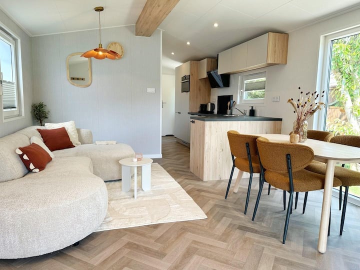 Chalet 503a  Sur Recreatiepark De Wielen - Callantsoog